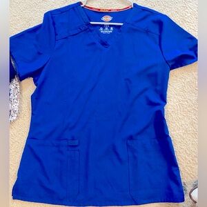 Dickies scrub top